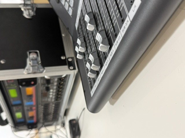 Sistema de audio profesional para congresos y eventos